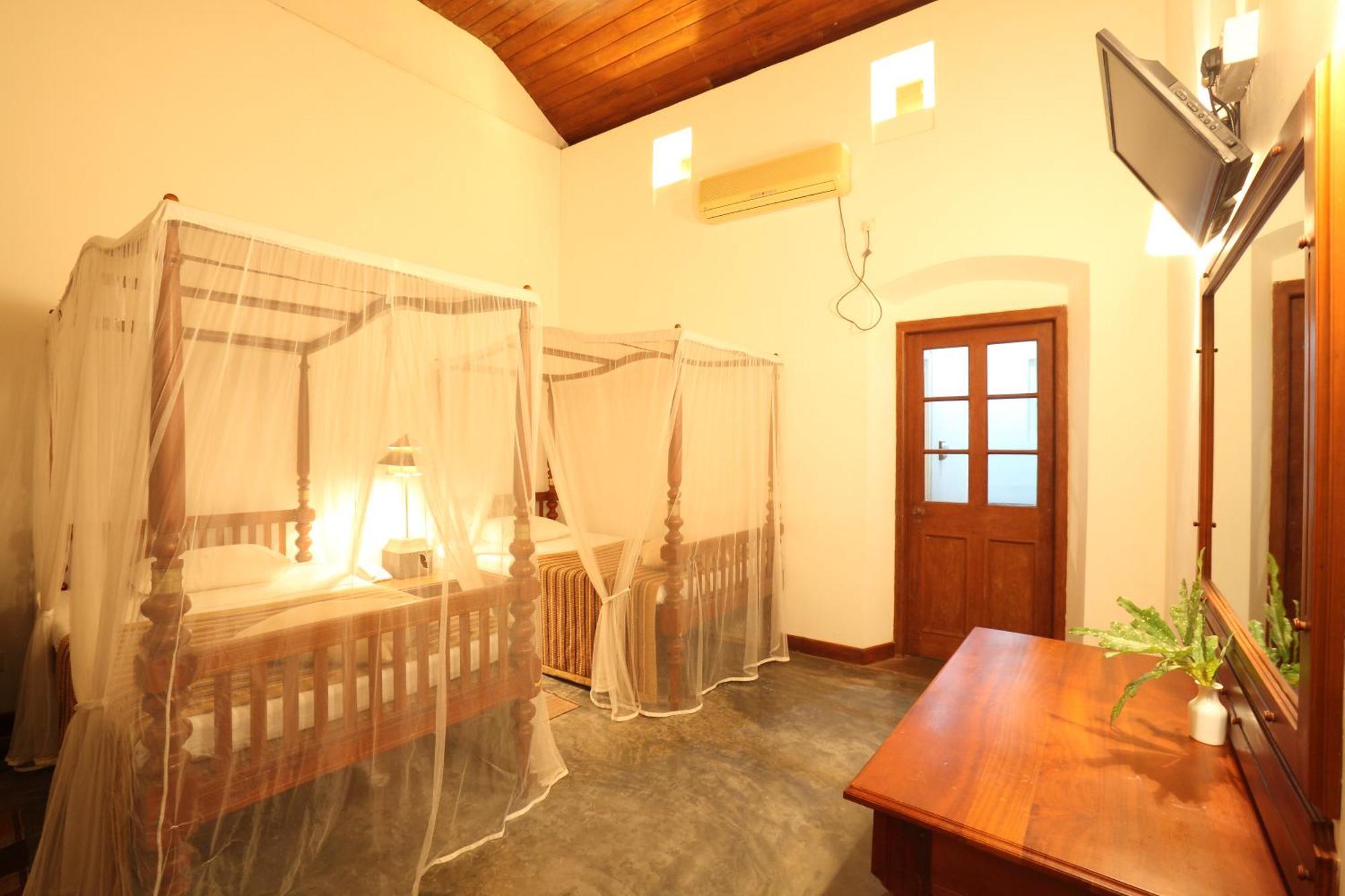 The Sanctuary At Tissawewa Hotel Anuradhapura Kültér fotó