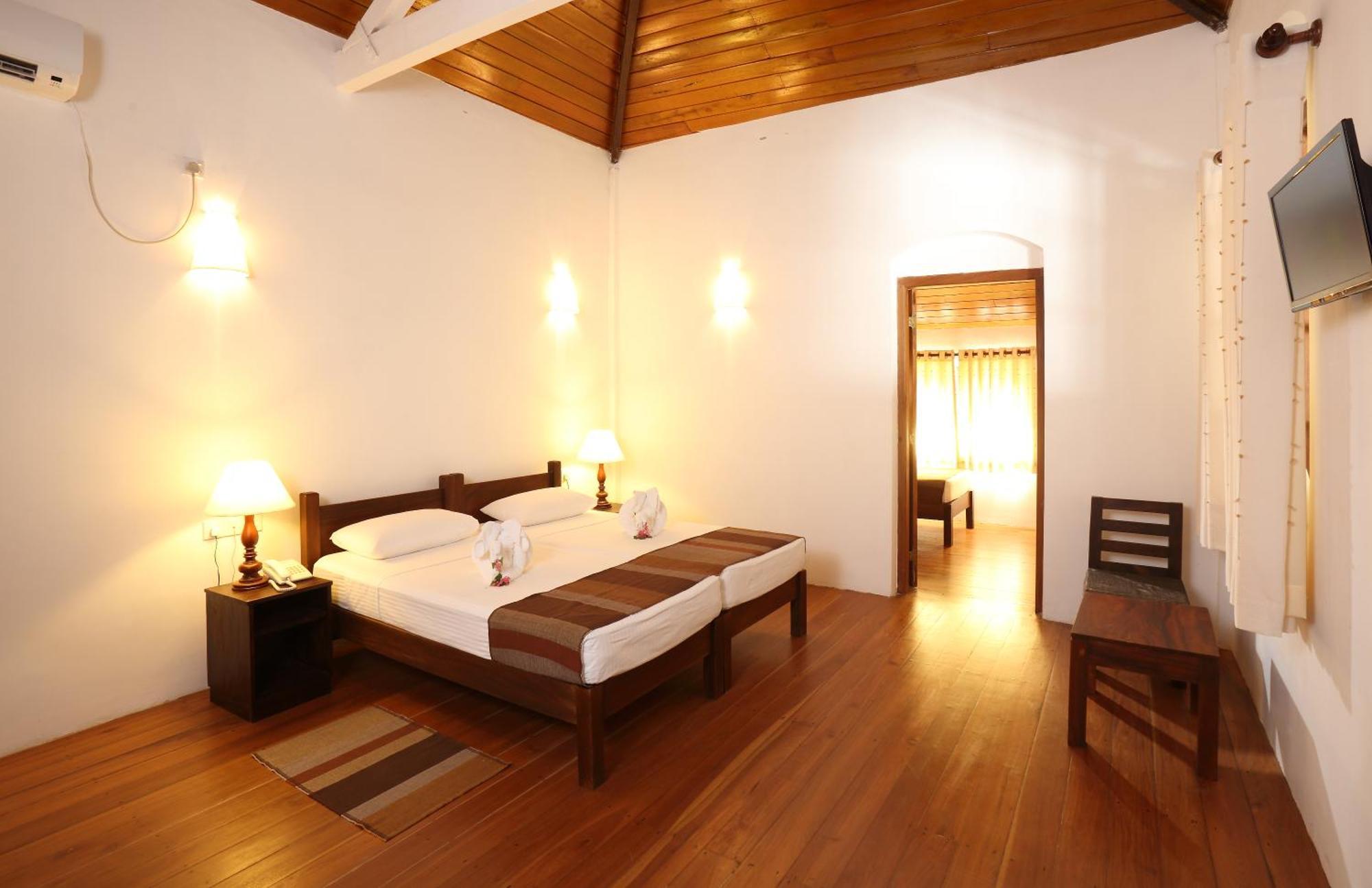 The Sanctuary At Tissawewa Hotel Anuradhapura Kültér fotó